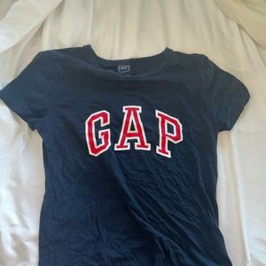 Plain navy blue Gap womens T